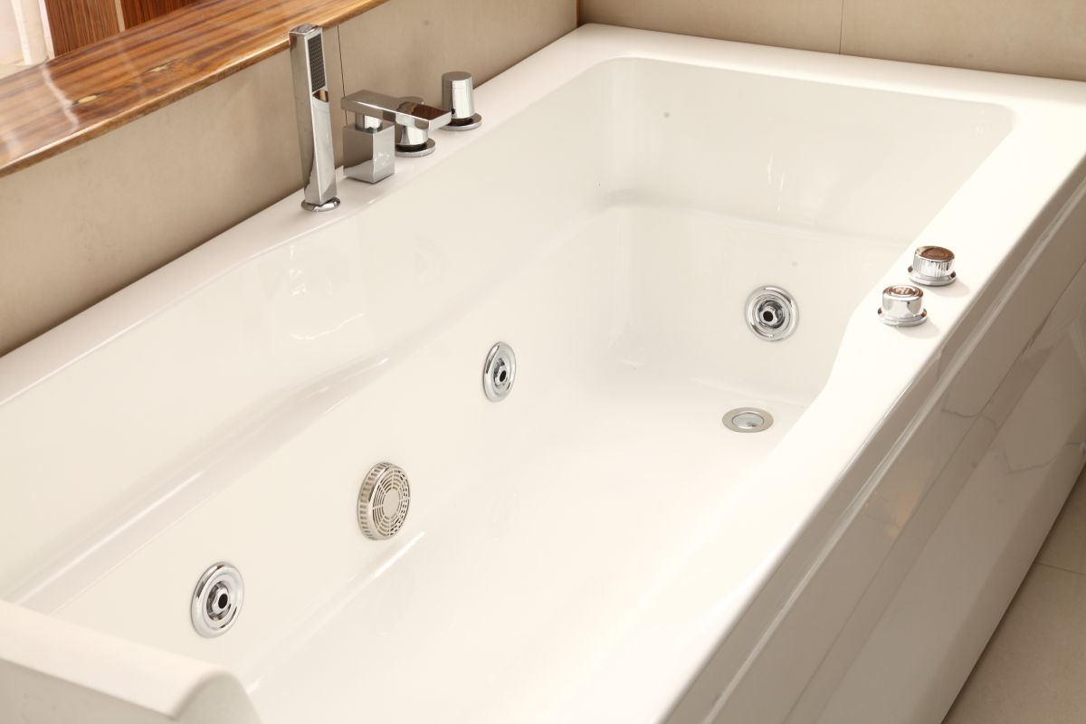 Vasca Idromassaggio A039 Rivitalizzante 170x170x53 - Lusso e Benessere nel tuo Bagno
